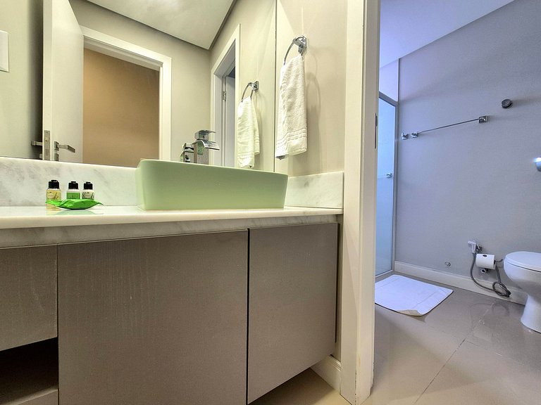 CURTA!|212| 100m da Praia | 4 Quartos | Quadra Mar