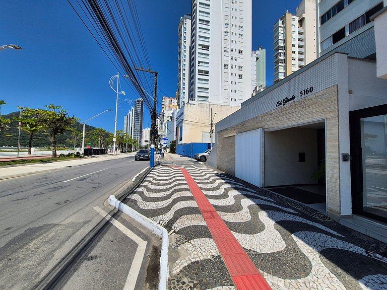 2 Quartos| Beira Mar & Pé na Areia |CURTA213