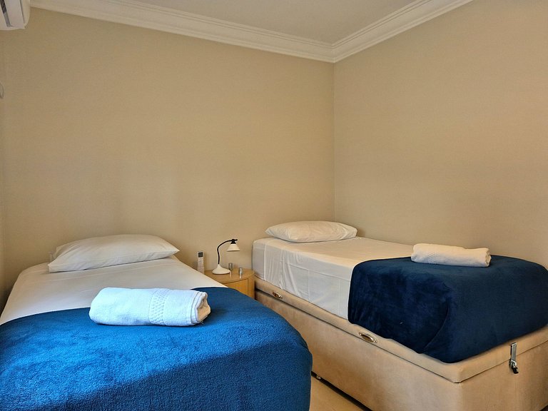 Sacada com Churrasqueira| 2 Suítes |CURTA214