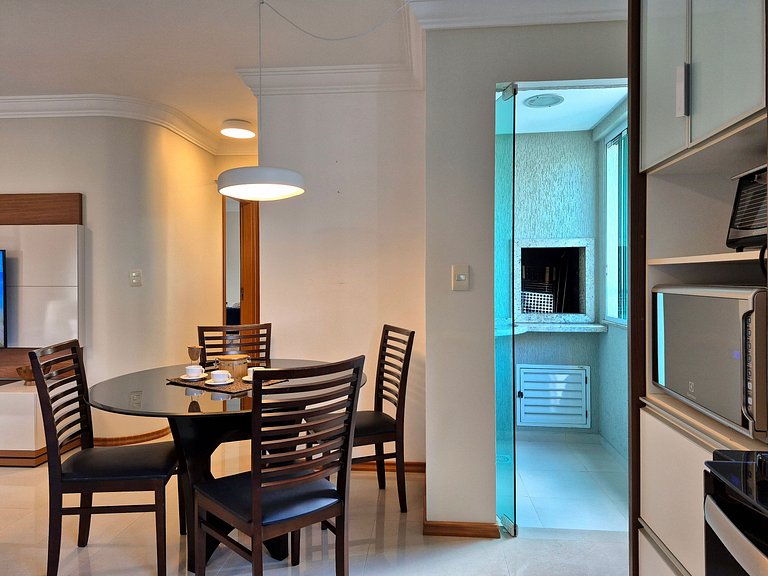 Sacada com Churrasqueira| 2 Suítes |CURTA214