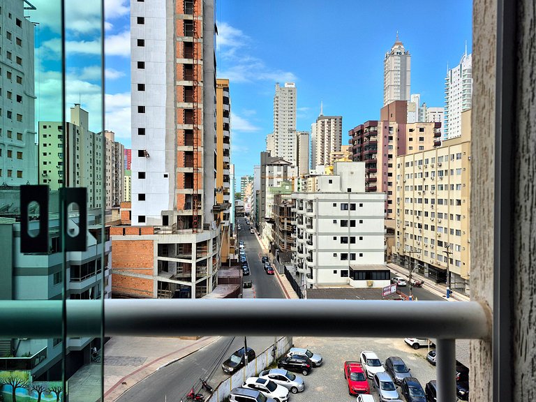 CURTA!|214| 2 Suítes | Sacada com Churrasqueira