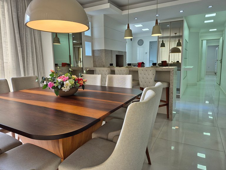 Sofisticado & Espaçoso 3 Suítes Central |CURTA175