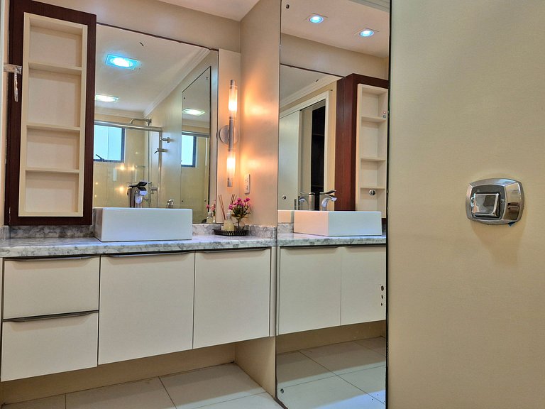 CURTA!|219| 3 Suítes| Espaçoso a 300m praia