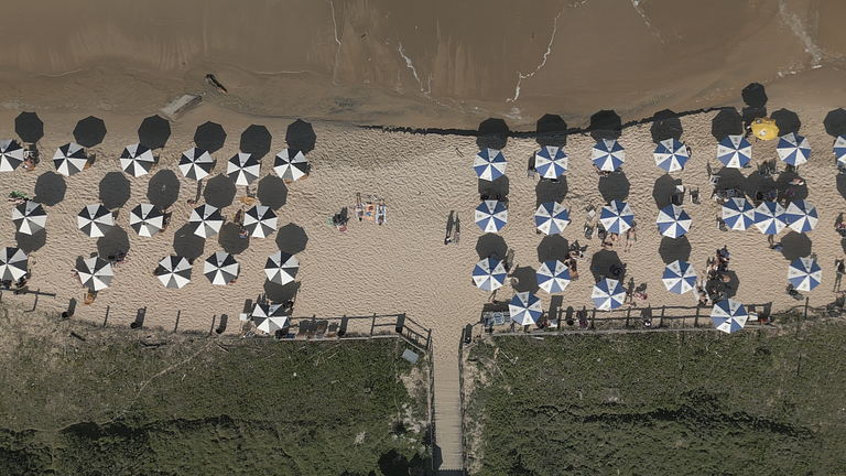 CURTA!|137| Brava Arts 2 suítes | Casal