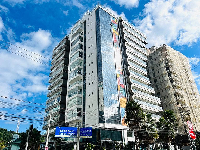 CURTA! |137| Brava Arts 2 suítes | Casal