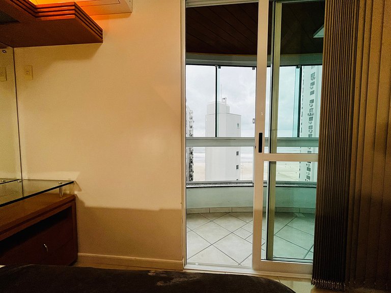 CURTA! | 172 | Quadra Mar | 3 Quartos (2 Suítes)