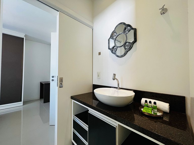 Completo & Amplo Próx. Academia SmartFit |CURTA220