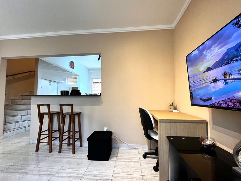 (221) Casa Condomínio |Praia Amores & Brava | Pátio e Gramad