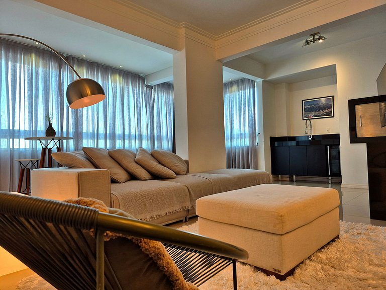 CURTA!|193| Luxo Contemporâneo 2 Suítes | Piscina