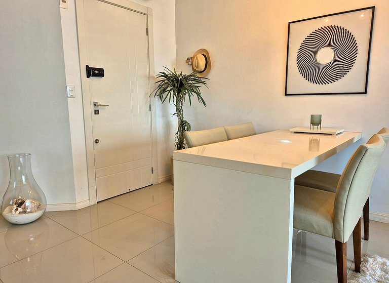 Luxo Contemporâneo 2 Suítes & Piscina |CURTA193