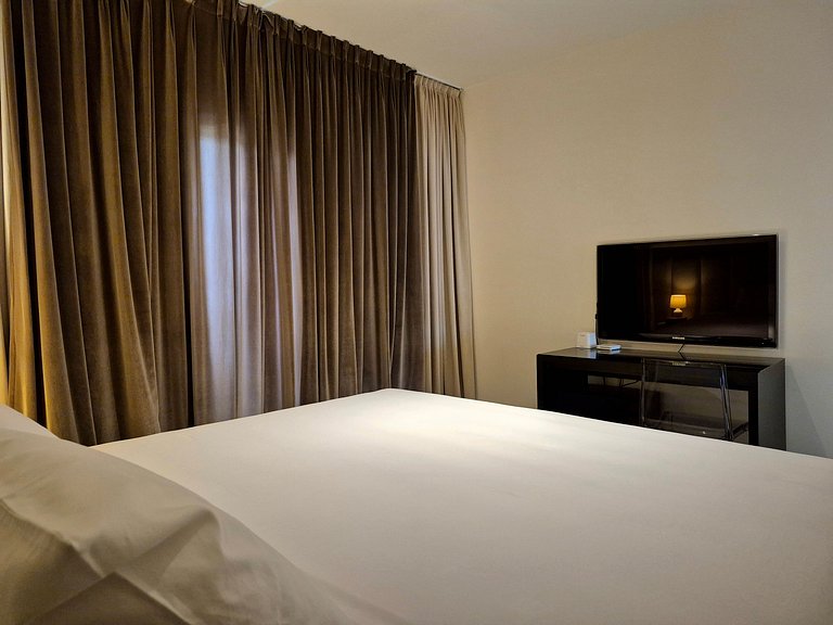 Luxo Contemporâneo 2 Suítes & Piscina |CURTA193