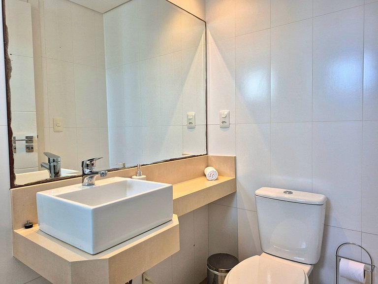 Luxo Contemporâneo 2 Suítes & Piscina |CURTA193