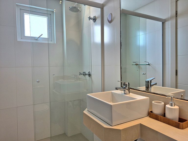 Luxo Contemporâneo 2 Suítes & Piscina |CURTA193