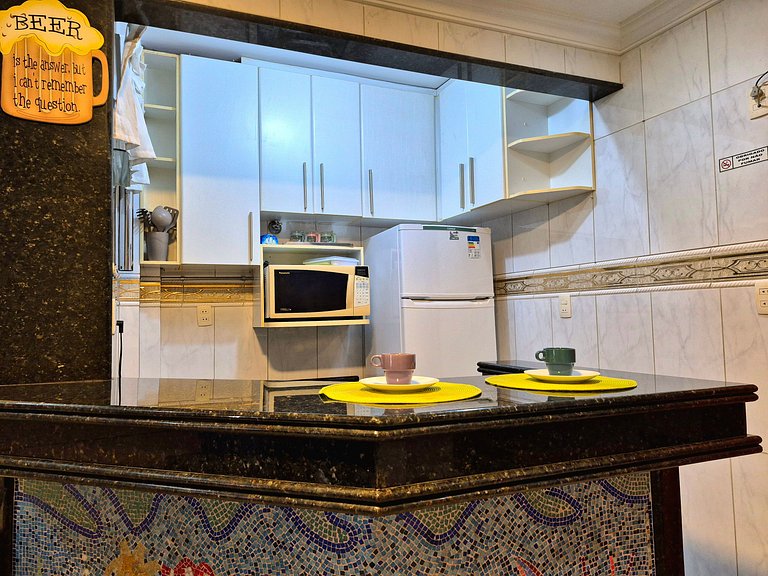 CURTA!|226| 2Q| Central Av. Brasil | 200m Praia