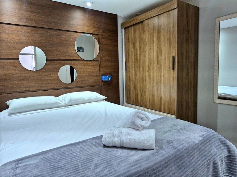 CURTA!|226| 2Q| Central Av. Brasil | 200m Praia