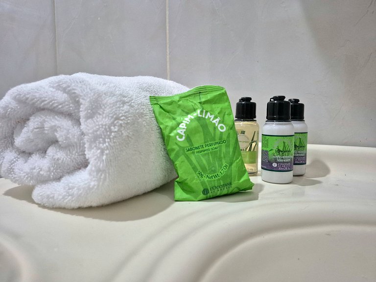 CURTA!|226| 2Q| Central Av. Brasil | 200m Praia