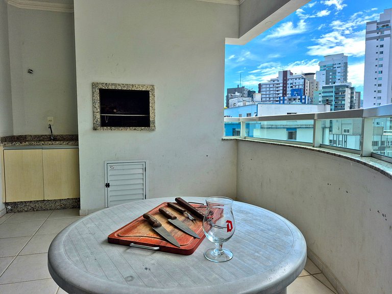 Sacada Ampla com Churrasqueira 3 Quartos |CURTA229