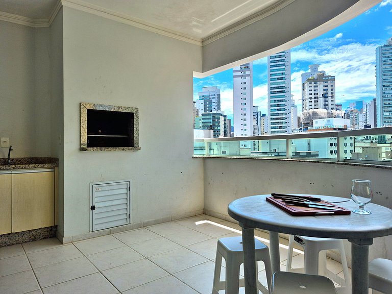 Sacada Ampla com Churrasqueira 3 Quartos |CURTA229