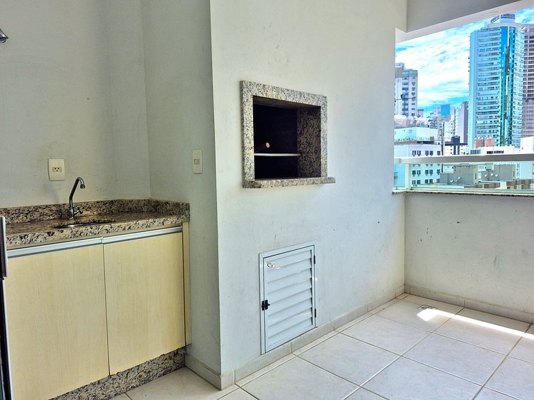 Sacada Ampla com Churrasqueira 3 Quartos |CURTA229