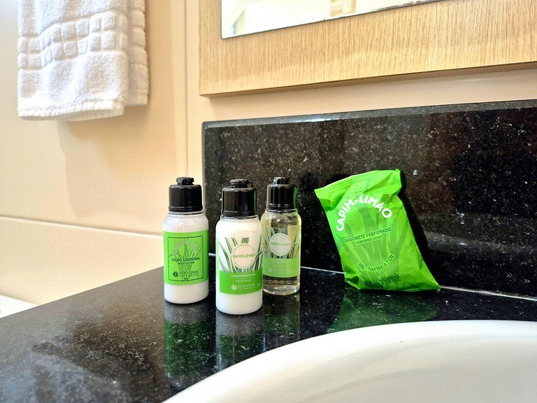 Sacada Ampla com Churrasqueira 3 Quartos |CURTA229