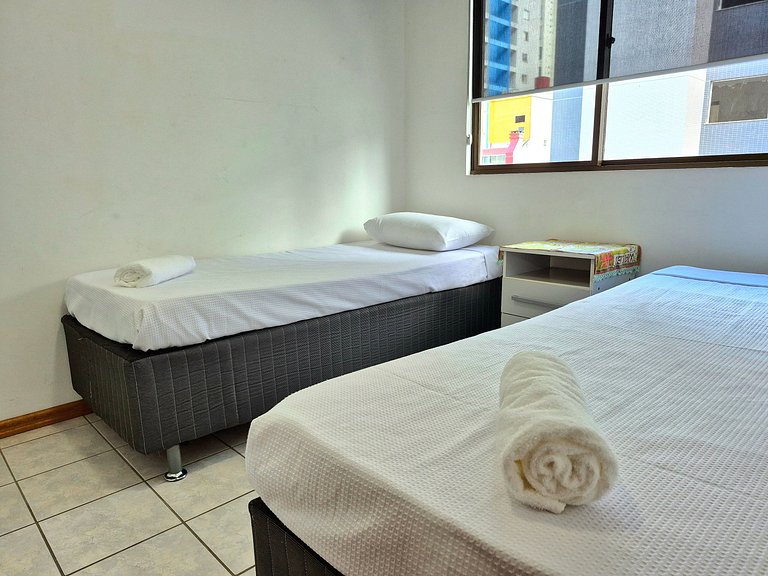 CURTA!|231| 2Q| Sacada c/ Churrasqueira|350m Praia