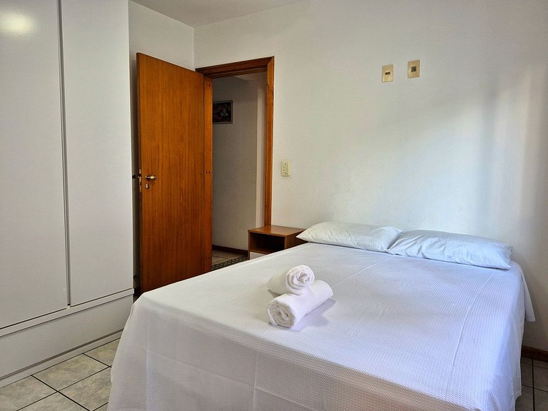 CURTA!|231| 2Q| Sacada c/ Churrasqueira|350m Praia