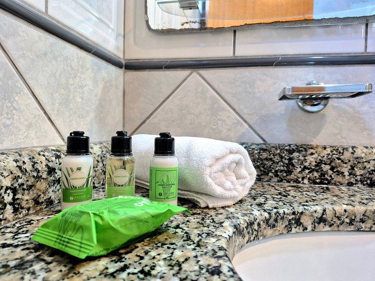 CURTA!|231| 2Q| Sacada c/ Churrasqueira|350m Praia