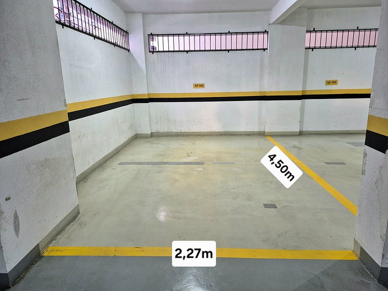 CURTA!|231| 2Q| Sacada c/ Churrasqueira|350m Praia