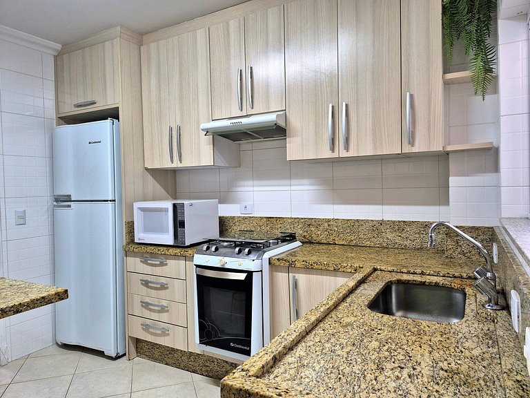 Amplio y completo a 100 m de la playa 3 suites CURTA179
