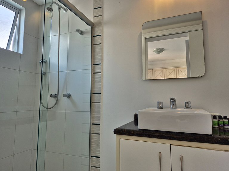 Sacada Churrasqueira| Central 2 Suítes |CURTA131