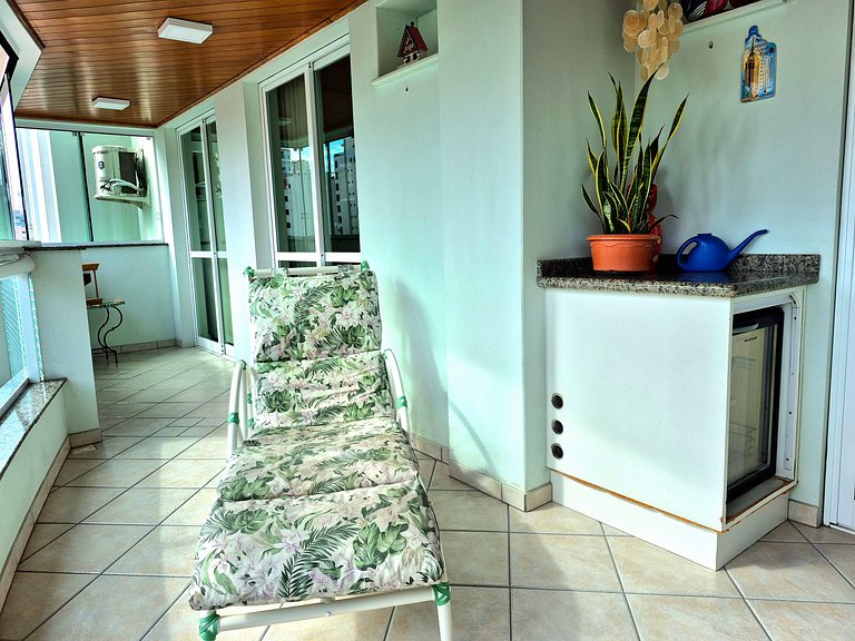 CURTA! | 172 | Quadra Mar | 3 Quartos (2 Suítes)