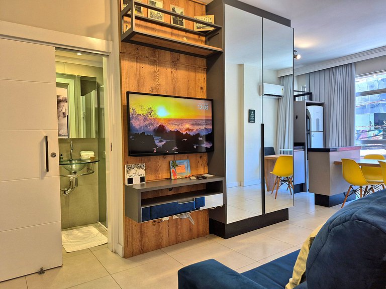 CURTA! Apartment with 2 bedrooms 2 bathrooms in front of the