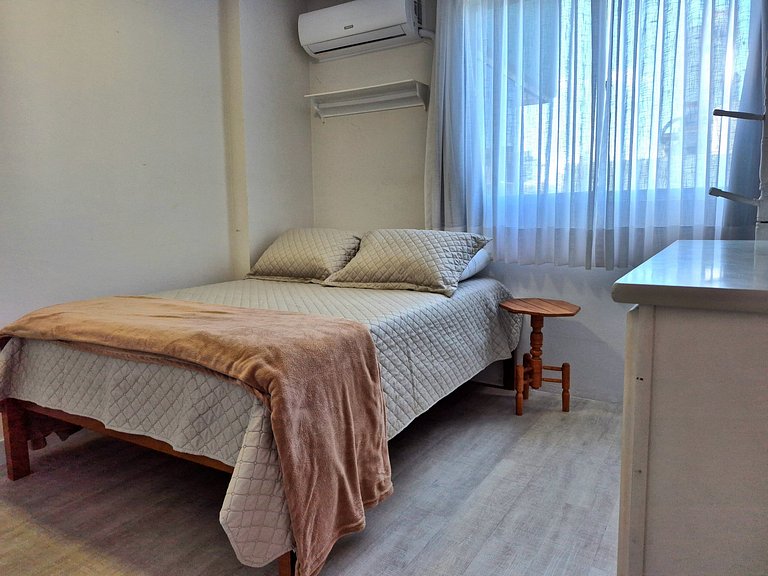 Quadra Mar Central c/ Vista Praia 2Q |CURTA232