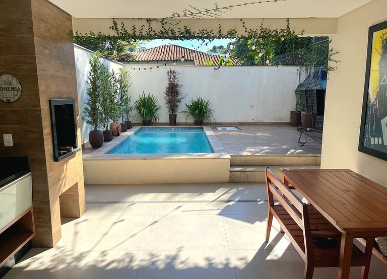 CURTA!|234| Casa 3Q| Churrasqueira c/ Piscina