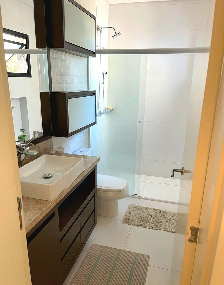 CURTA!|234| Casa 3Q| Área Churrasqueira c/ Piscina