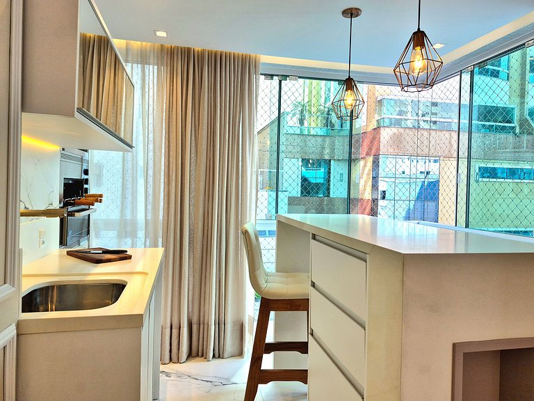 3 Suítes Elegance 150m Praia Central |CURTA238