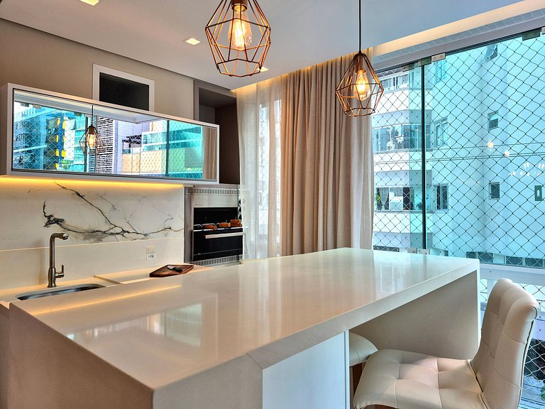 3 Suítes Elegance 150m Praia Central |CURTA238