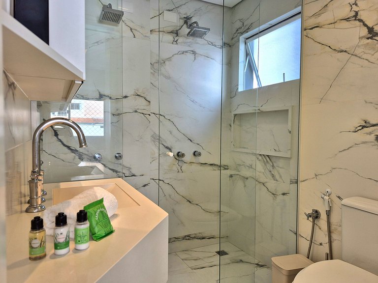 3 Suítes Elegance 150m Praia Central |CURTA238