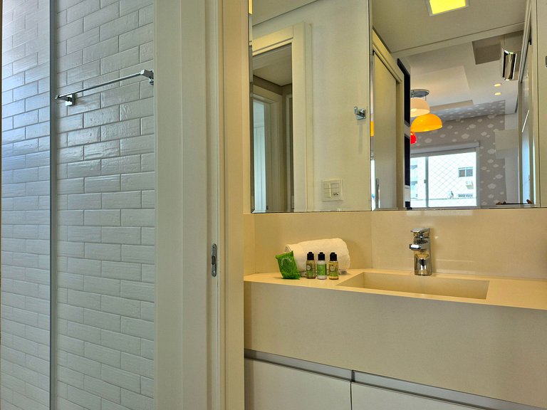 3 Suítes Elegance 150m Praia Central |CURTA238