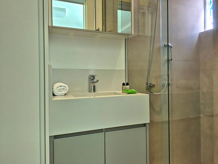 3 Suítes Elegance 150m Praia Central |CURTA238