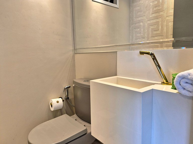 3 Suítes Elegance 150m Praia Central |CURTA238