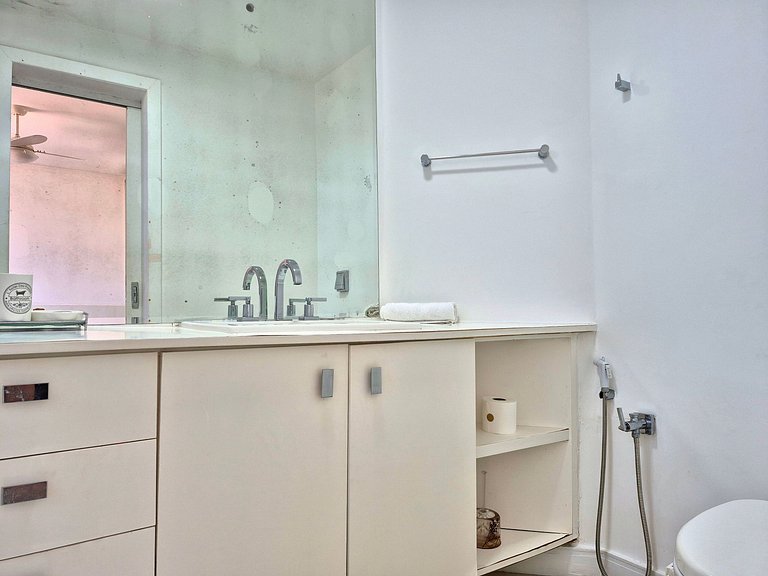 CURTA!|134| Frente Mar |2 Q |Vista Incrível