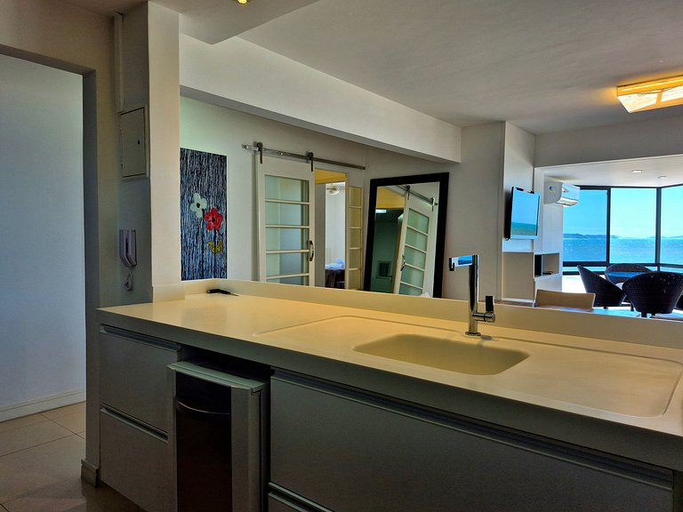 CURTA!|134| Frente Mar |2 Q |Vista Incrível