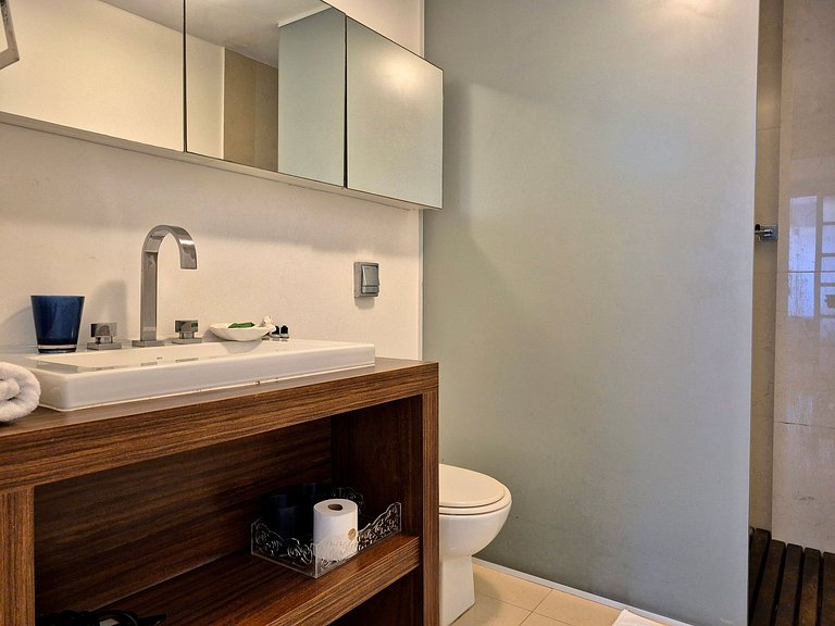 CURTA!|134| Frente Mar |2 Q |Vista Incrível