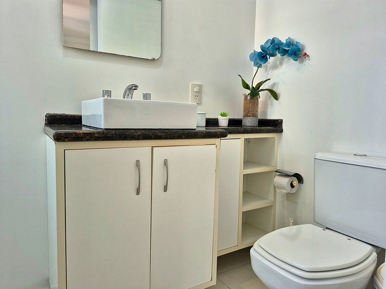 Sacada Churrasqueira| Central 2 Suítes |CURTA131