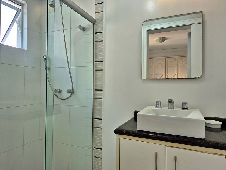 Sacada Churrasqueira| Central 2 Suítes |CURTA131