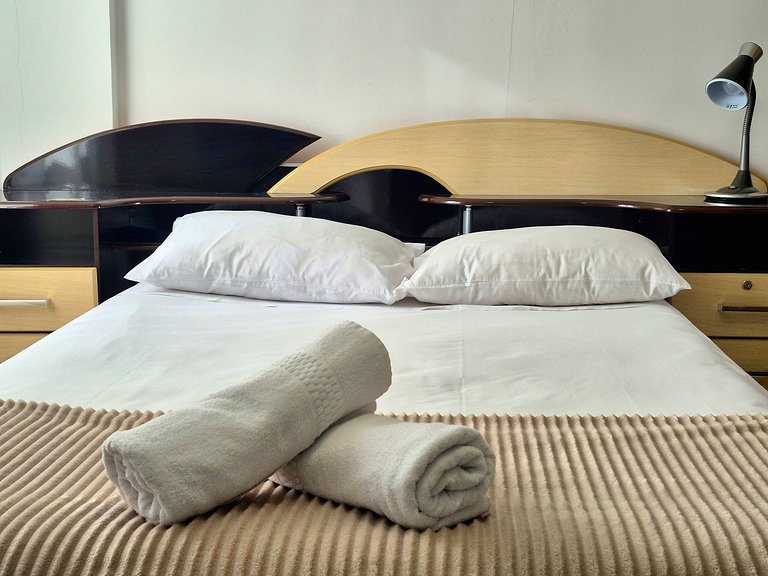 CURTA! |197| Apê Central 2 Quartos | 150m Praia