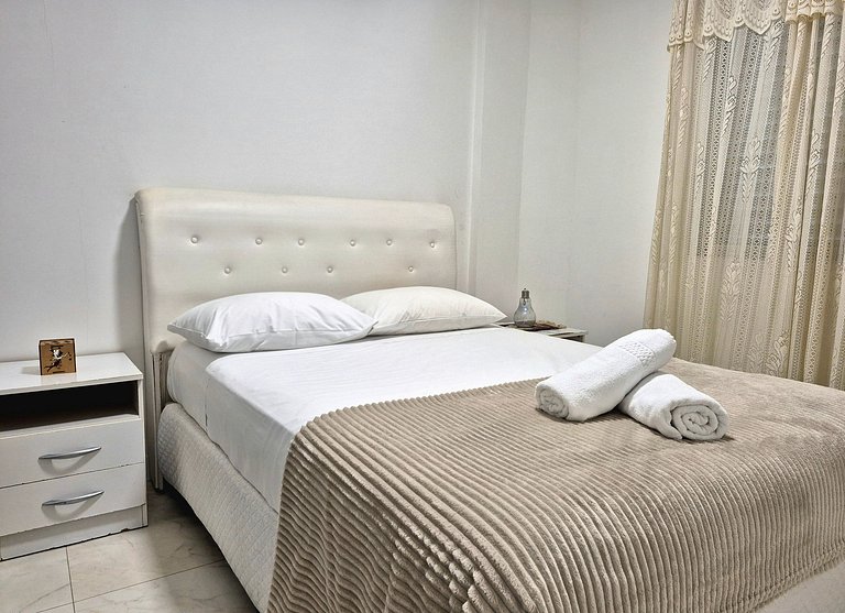 CURTA! |197| Apê Central 2 Quartos | 150m Praia