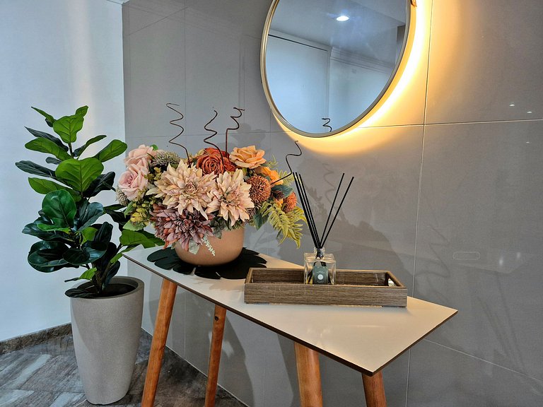 CURTA! |197| Apê Central 2 Quartos | 150m Praia