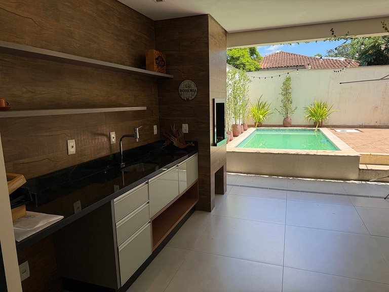 Piscina & Varanda Gourmet 3 Quartos |CURTA234